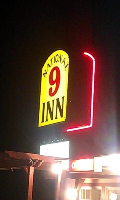 National 9 Inn Tonopah Exterior photo